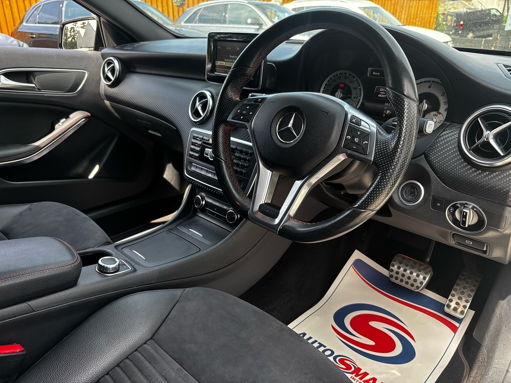 Mercedes-Benz A Class 2.1 A200 Cdi Amg Night Edition Hatchback Diese EA65CHF White #3