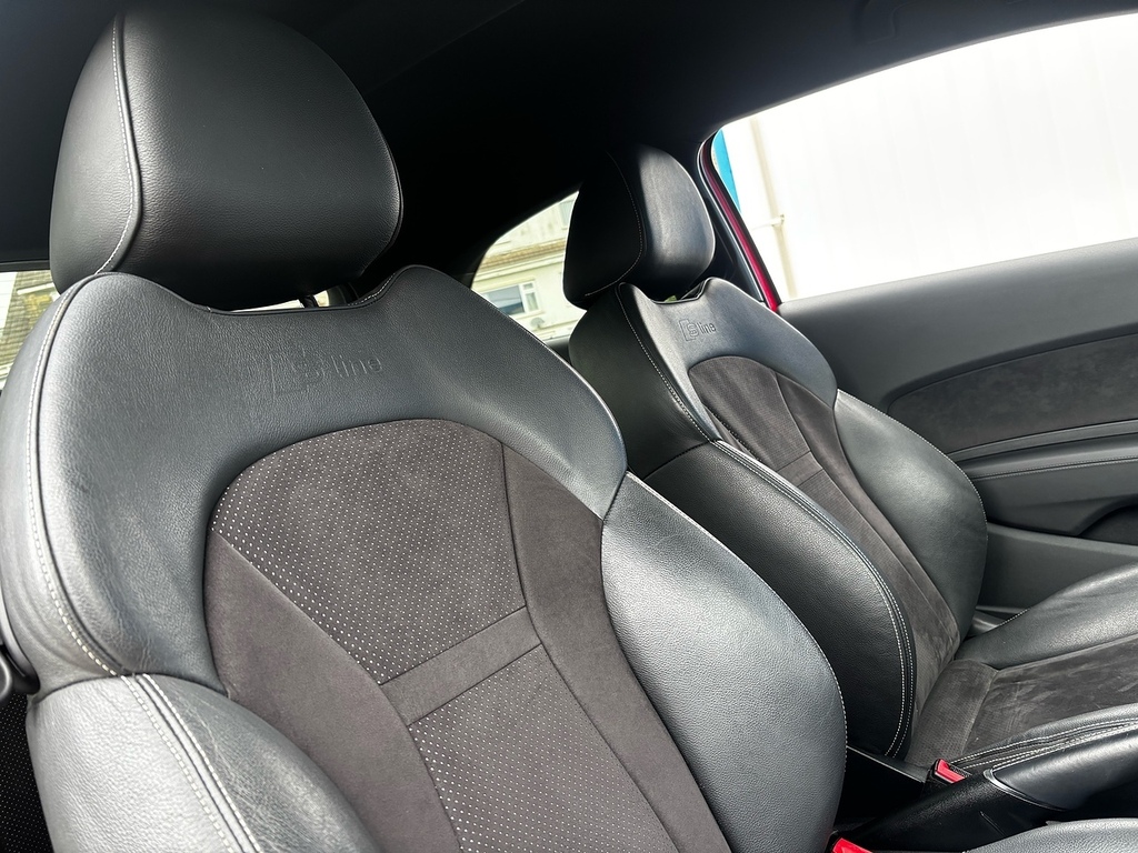 Audi A1 1.4 Tfsi Cod Black Edition Hatchback Ma AJ16WCO Red #6