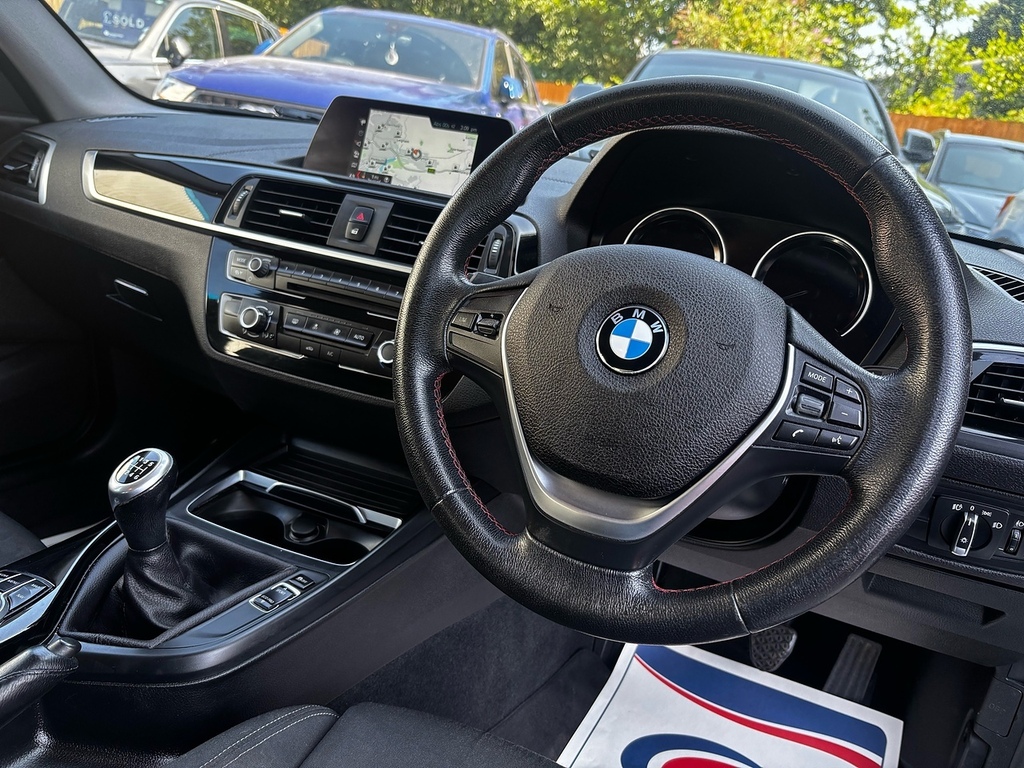 BMW 1 Series 2.0 118D Sport Hatchback Euro 6 Grey #4