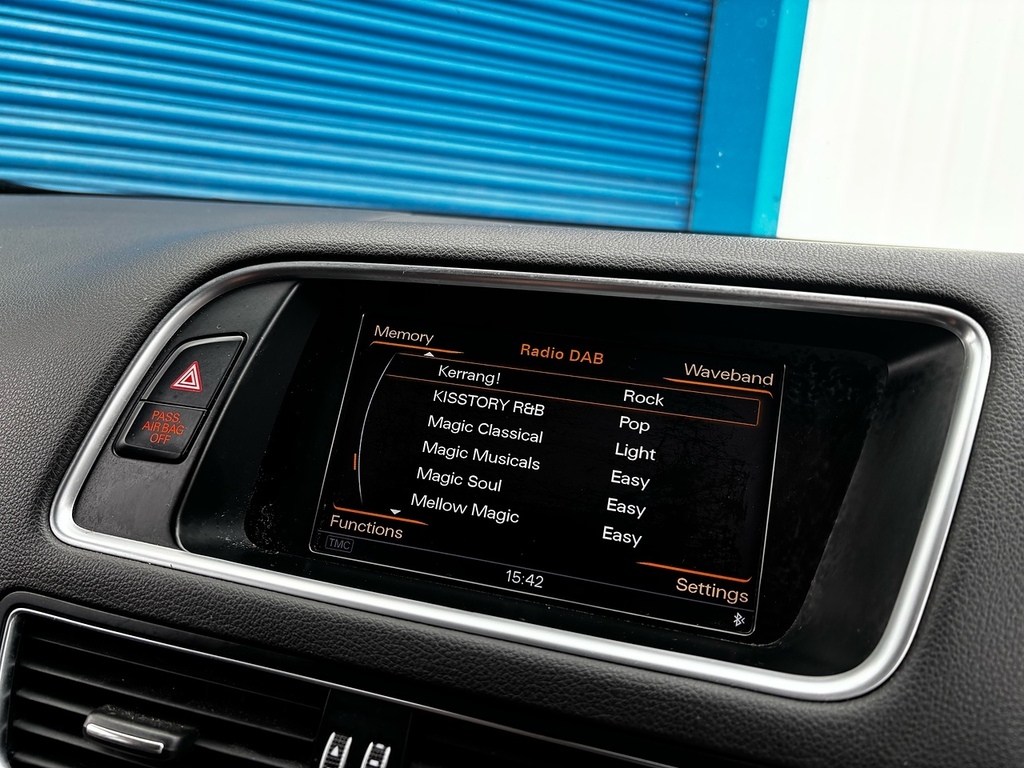 Audi Q5 2.0 Tdi Quattro Se 175 Bhp Black #13