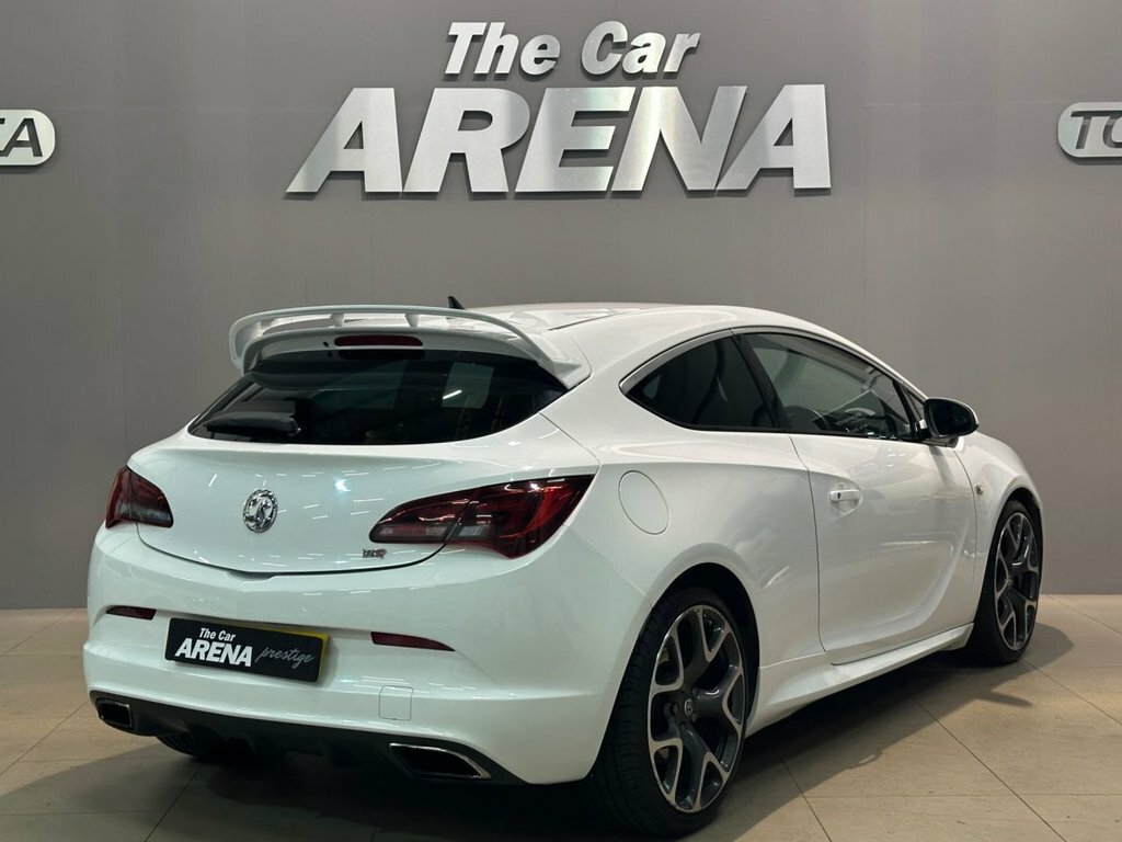 Vauxhall Astra GTC 2L Vxr White #2