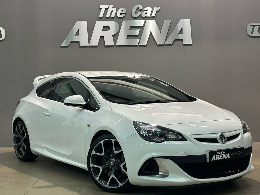 Vauxhall Astra GTC 2L Vxr White