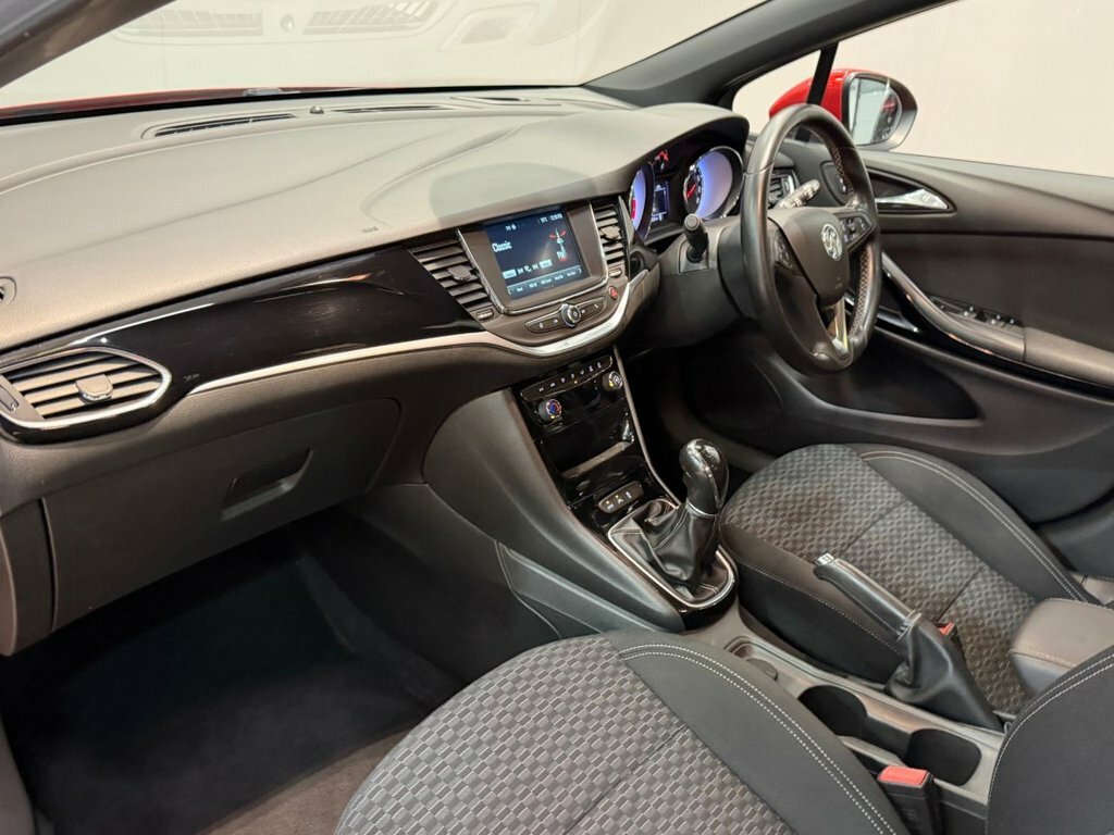 Vauxhall Astra Hatchback Black #21