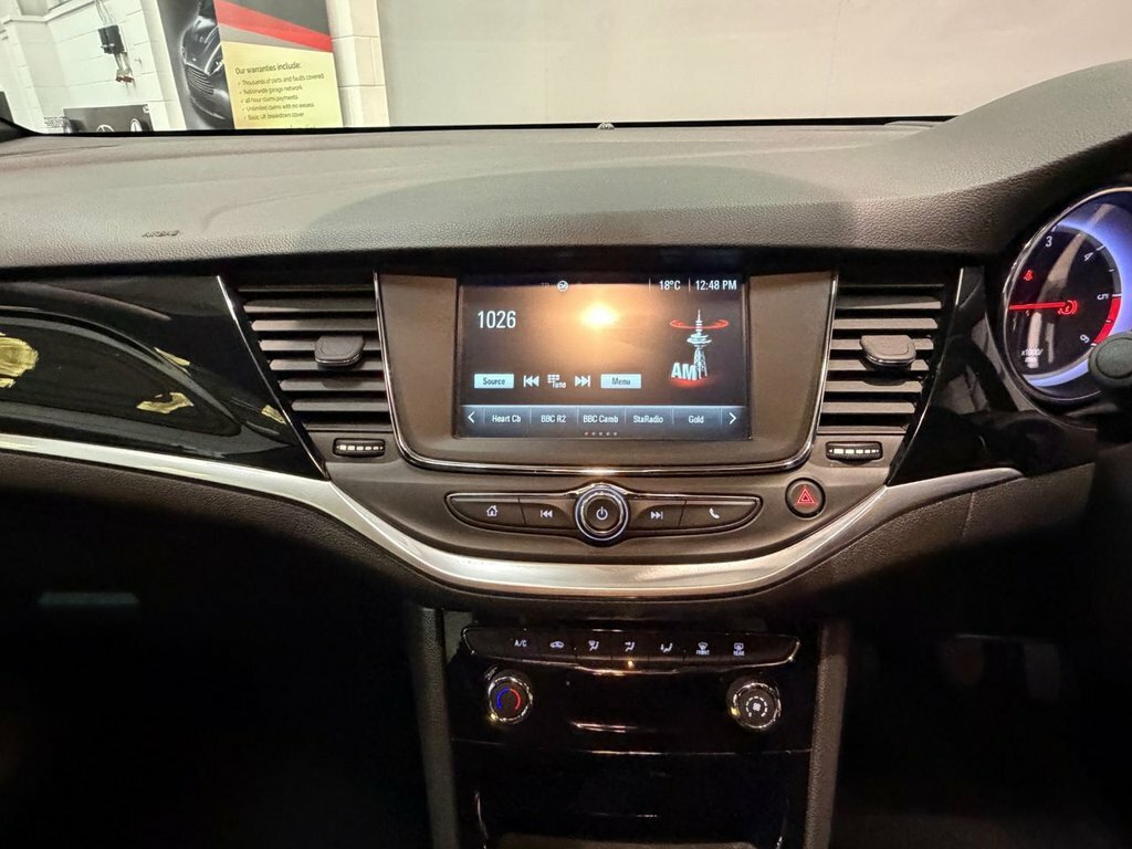 Vauxhall Astra Hatchback Black #13
