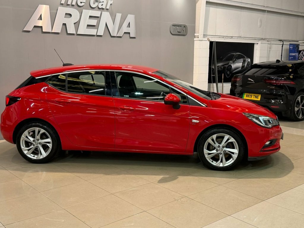 Vauxhall Astra 1.6L Sri Red #3