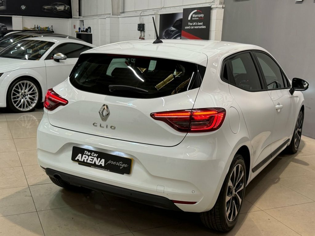 Renault Clio 1.0 Tce 90 Lutecia Se Black #11
