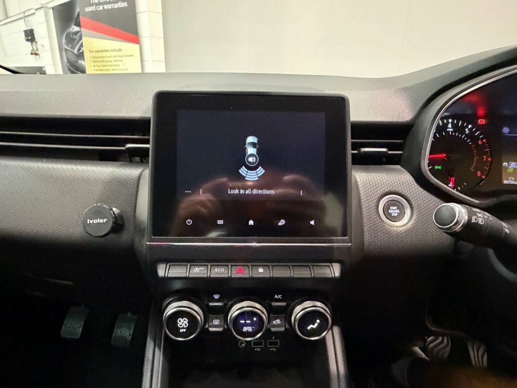 Renault Clio 1.0 Tce 90 Lutecia Se Black #19