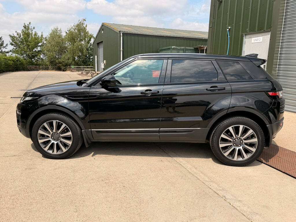 Land Rover Range Rover Evoque 2.0 Td4 Se Tech 4Wd Euro 6 Ss FX68UWN Black #4