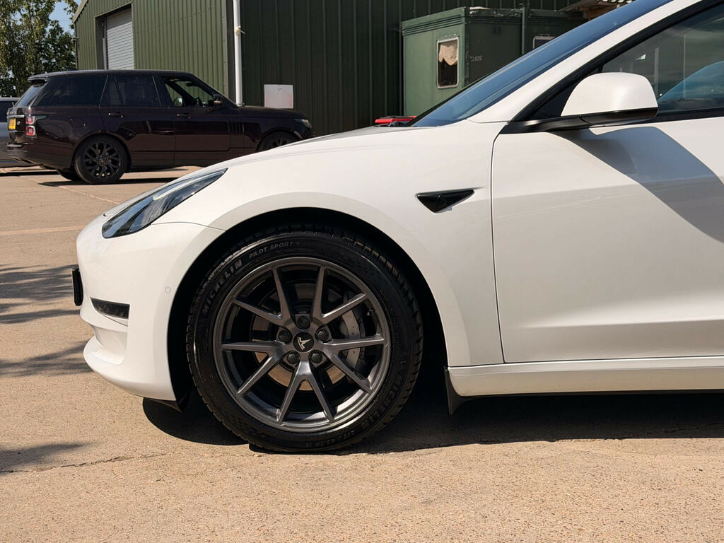 Tesla Model 3 Dual Motor Long Range Saloon 4 Grey #19