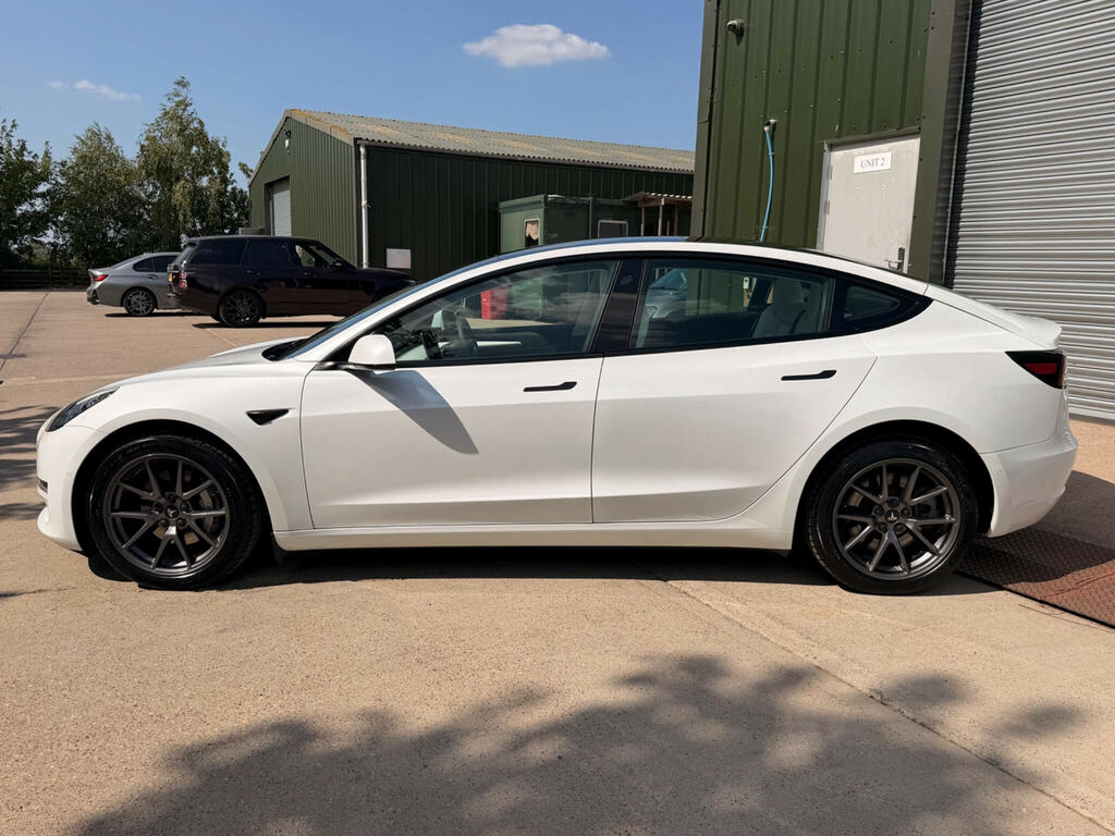 Tesla Model 3 Dual Motor Long Range Saloon 4 White #4