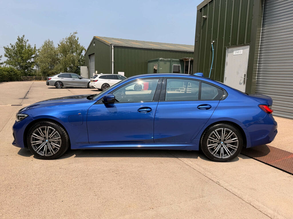BMW 3 Series M Sport Blue #15