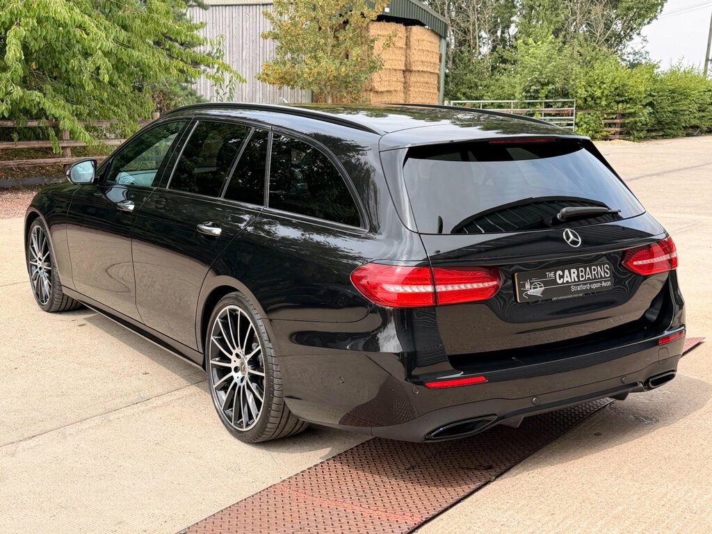 Mercedes-Benz E Class 2.0 E220d Amg Line Night Edition Premium Plus G- Black #4