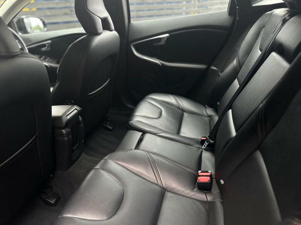 Volvo V40 Cross Country Hatchback Red #18