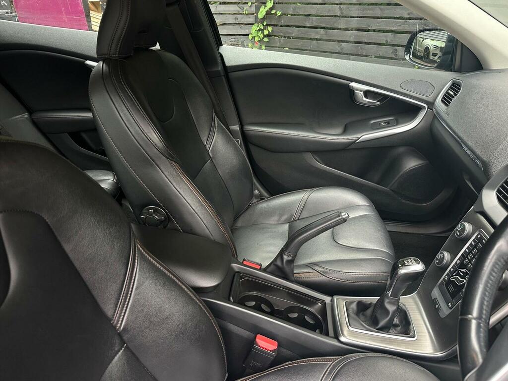 Volvo V40 Cross Country Hatchback Red #7