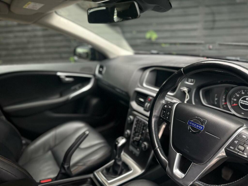 Volvo V40 Cross Country Hatchback Red #16