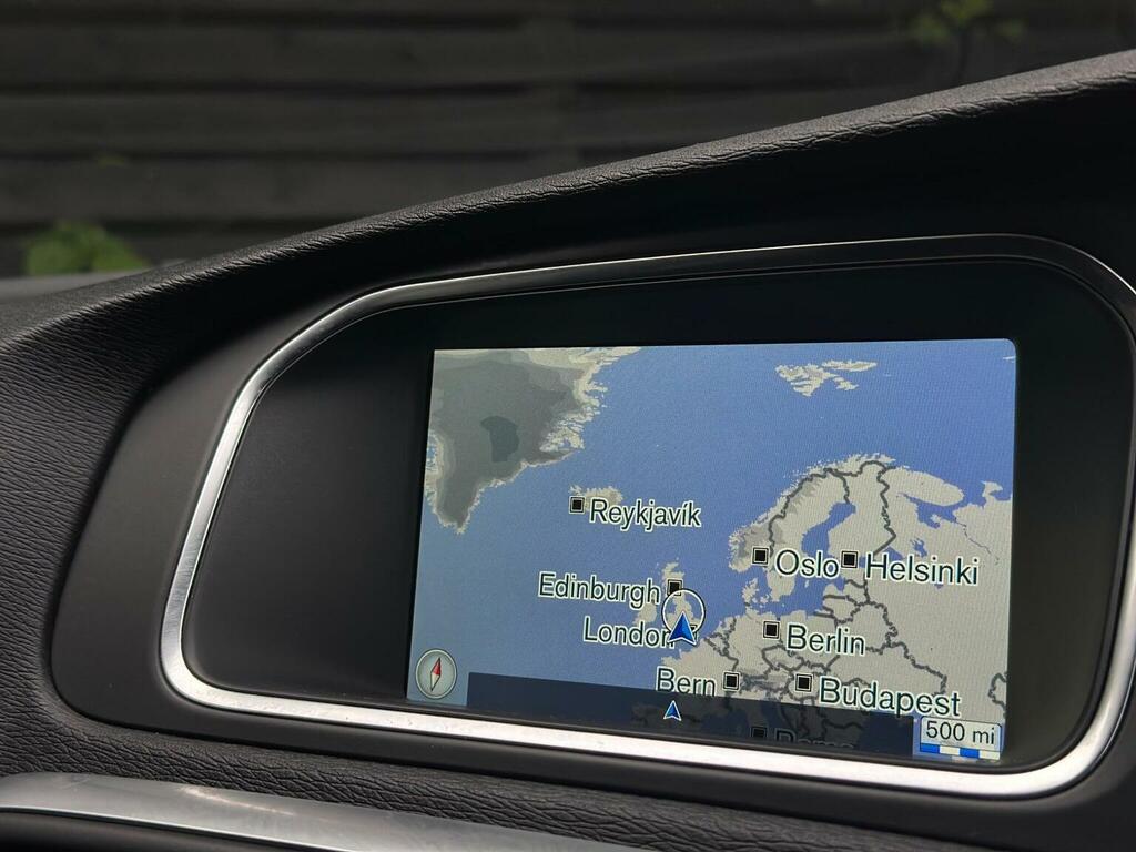Volvo V40 Cross Country Hatchback Red #38