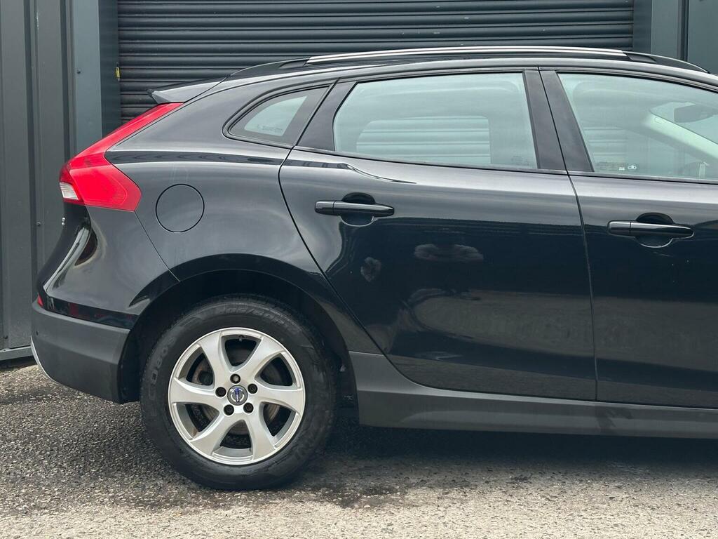 Volvo V40 Cross Country Hatchback Red #11