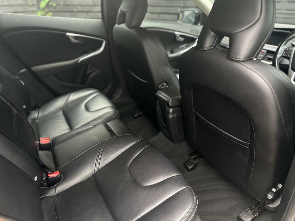 Volvo V40 Cross Country Hatchback Red #21