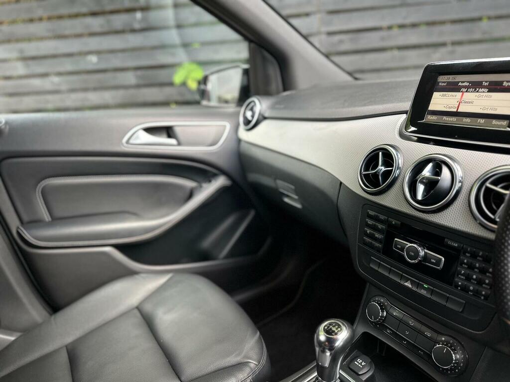 Mercedes-Benz B Class 1.6 B180 Sport 7G-dct Euro 6 Ss Black #33