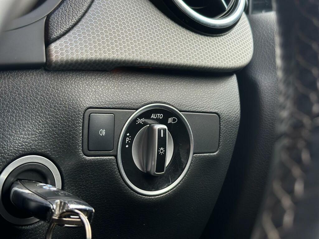 Mercedes-Benz B Class 1.6 B180 Sport 7G-dct Euro 6 Ss Black #32