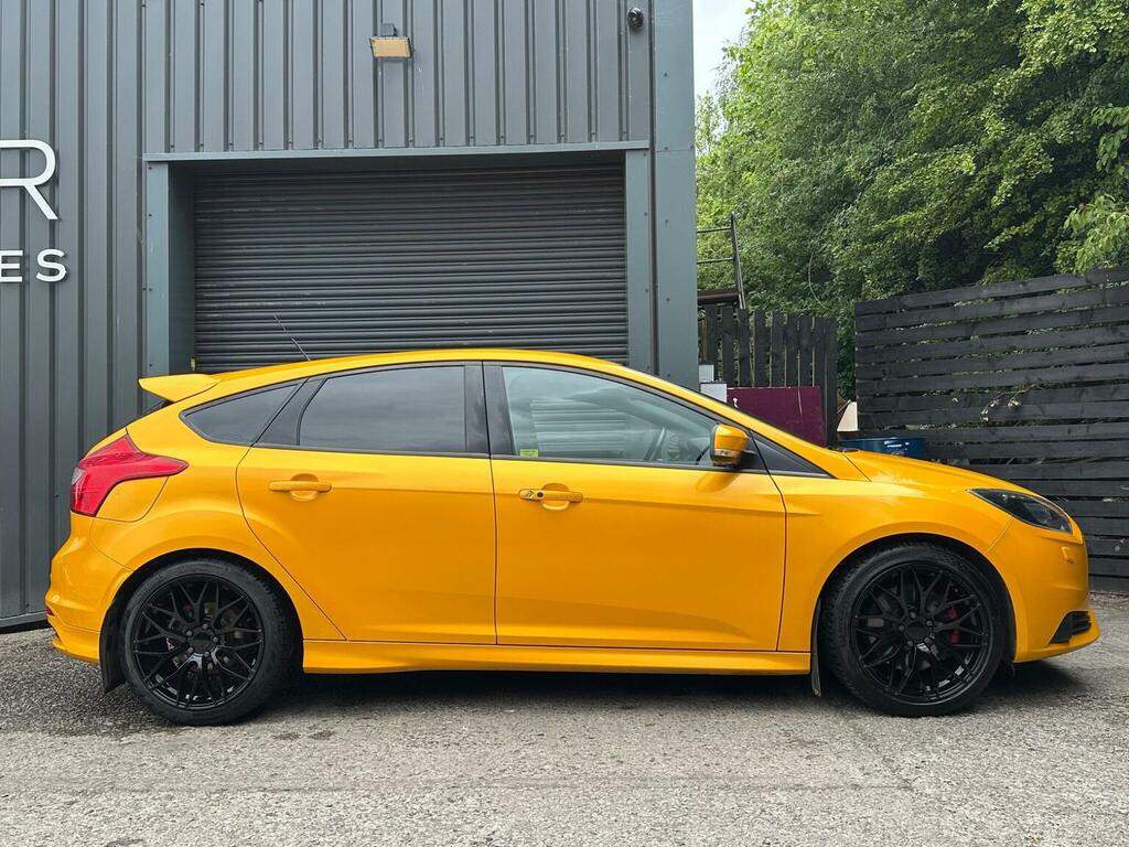 Ford Focus 2.0T Ecoboost St-3 Euro 5 Ss Yellow #4