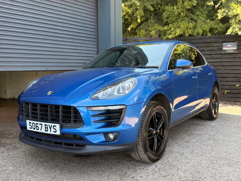 Porsche Macan Red #12