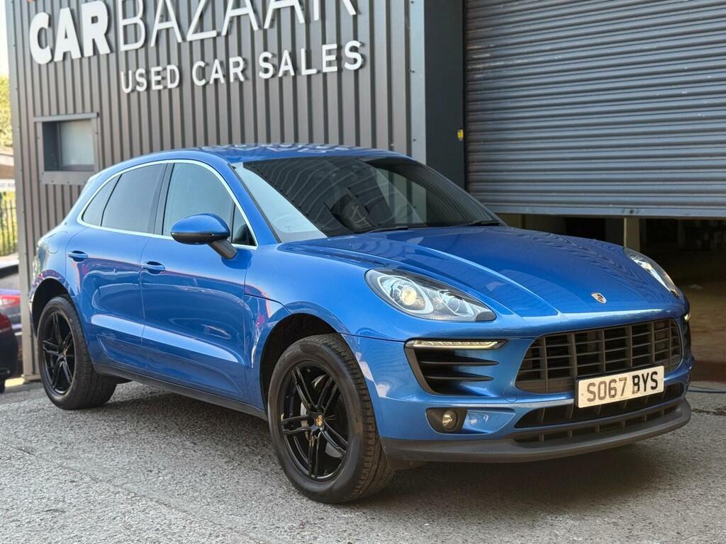 Porsche Macan Red #44
