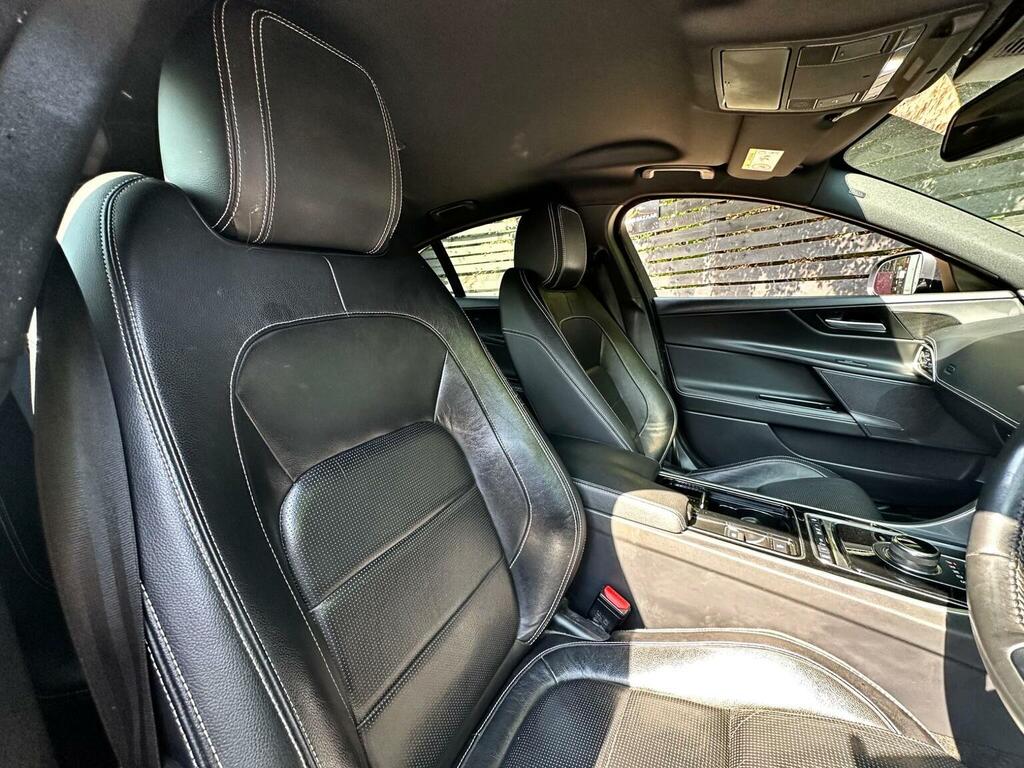 Jaguar XE 2.0D R-sport Euro 6 Ss Black #6