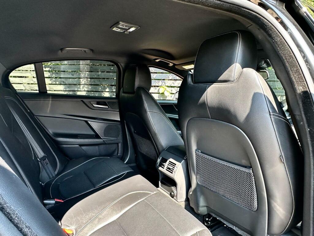 Jaguar XE  Black #29