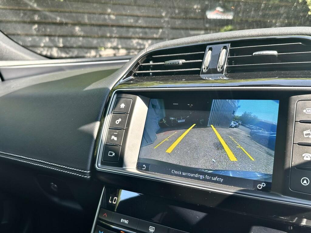 Jaguar XE  Black #18