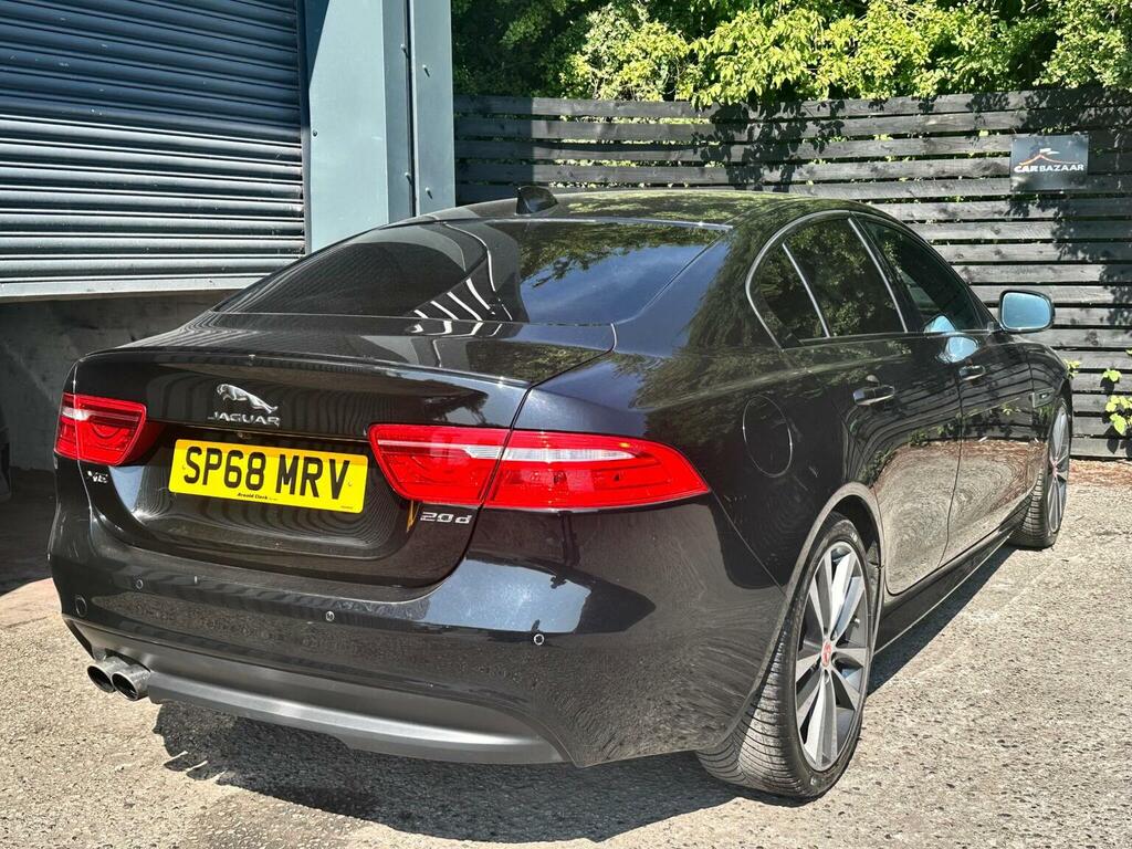 Jaguar XE  Black #32