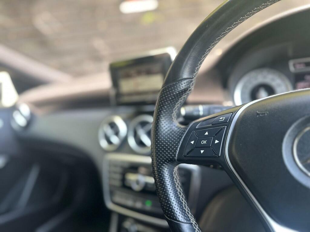 Mercedes-Benz A Class Hatchback 1.6 White #27