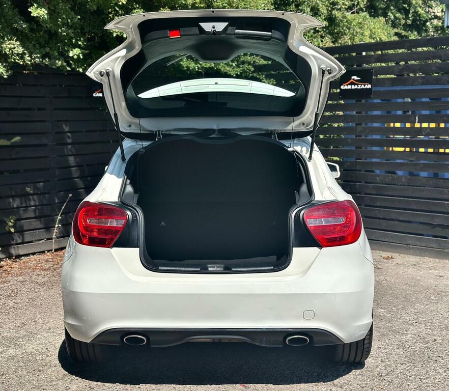 Mercedes-Benz A Class Hatchback 1.6 White #35