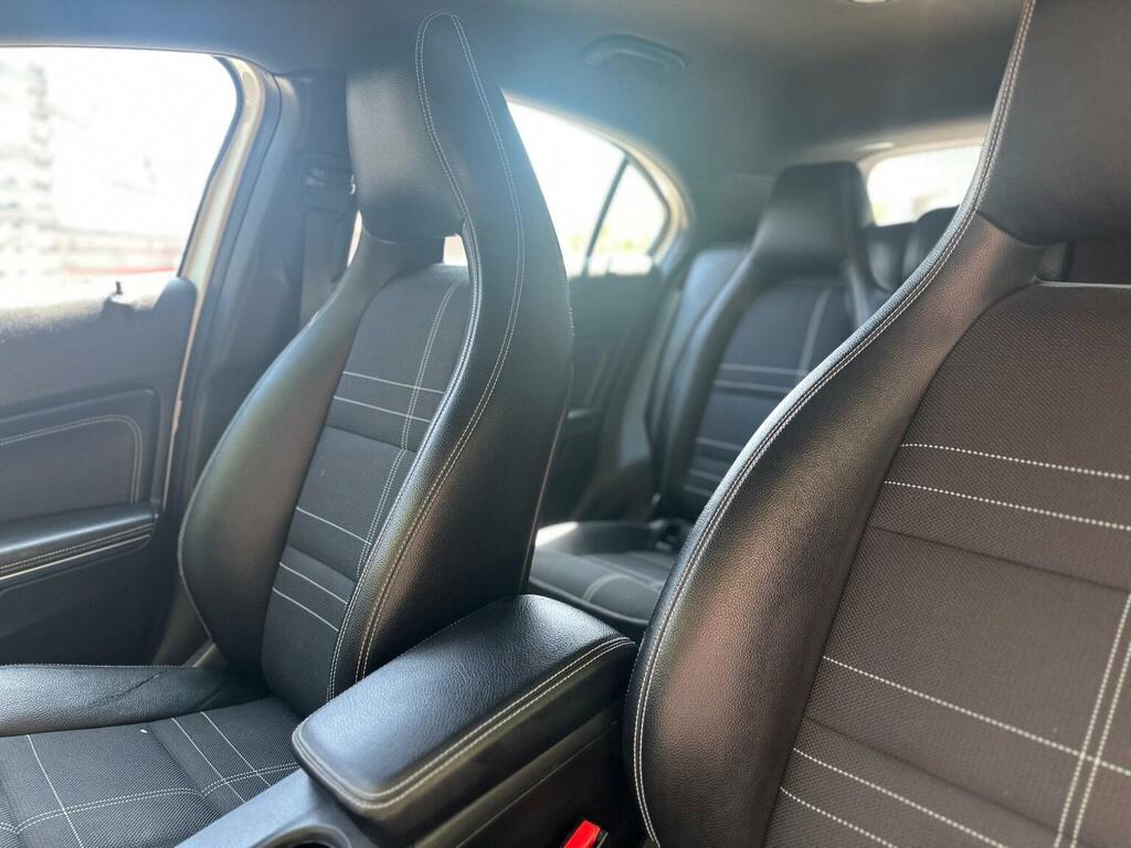 Mercedes-Benz A Class Hatchback 1.6 White #11