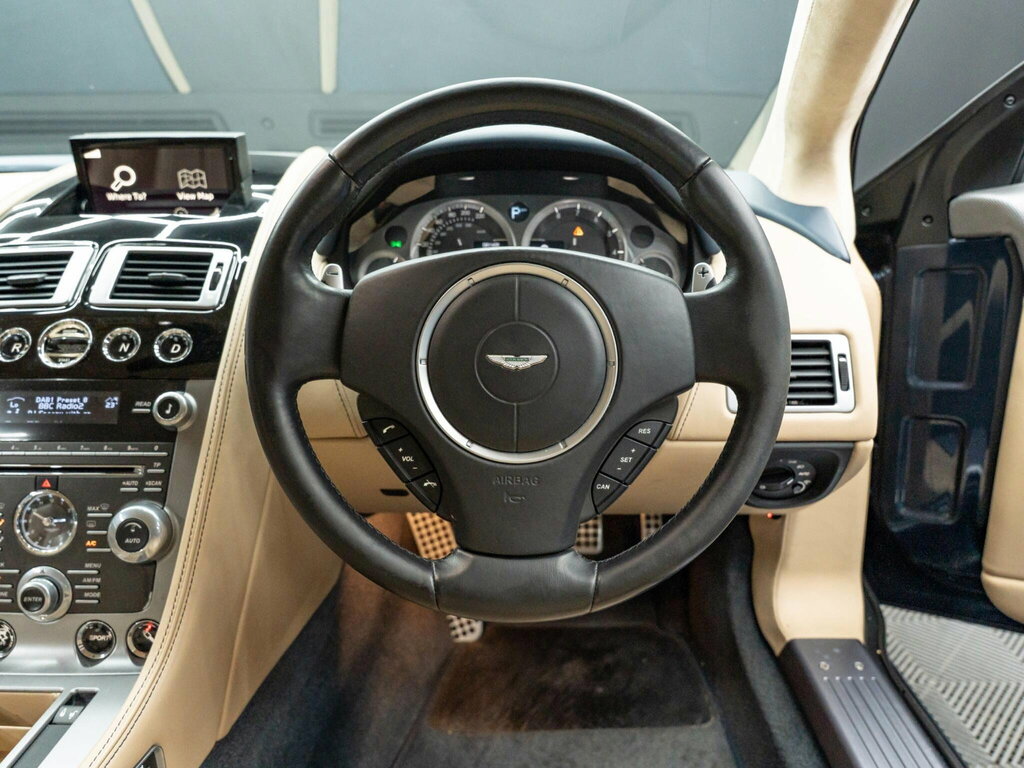 Aston Martin DB9 6.0 V12 T-tronicii Black #40