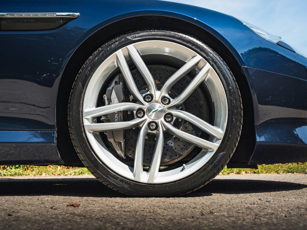 Aston Martin DB9 6.0 V12 T-tronicii Black #30