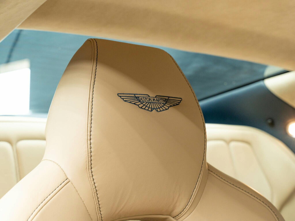 Aston Martin DB9 6.0 V12 T-tronicii Black #11