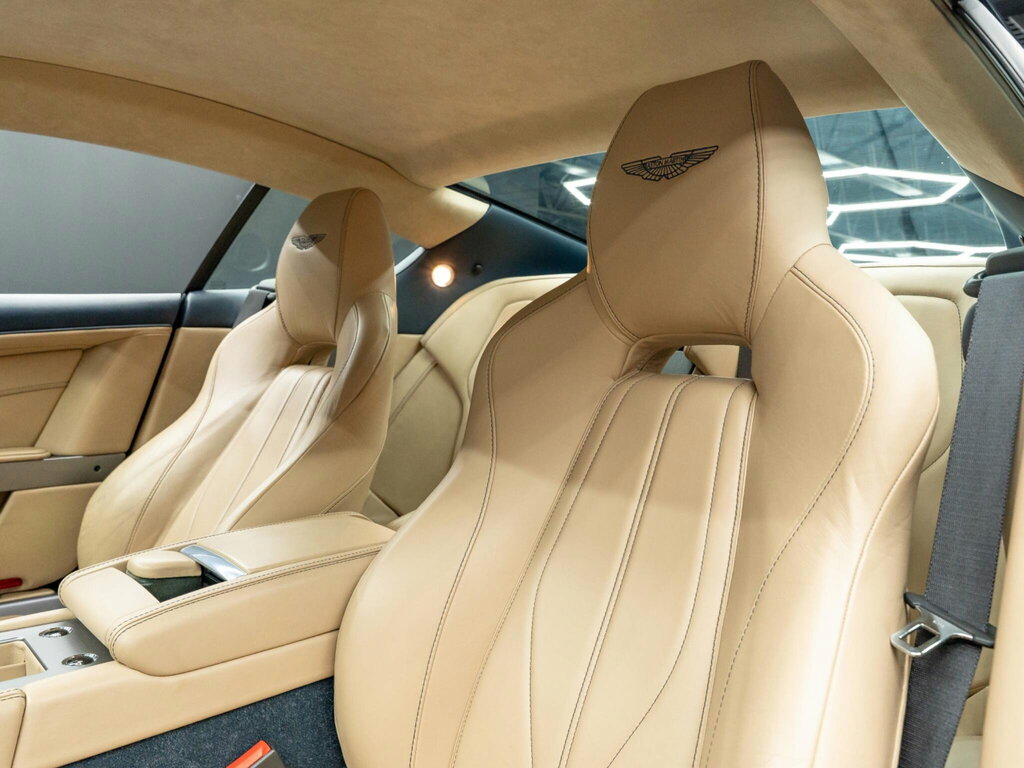 Aston Martin DB9 6.0 V12 T-tronicii Black #13