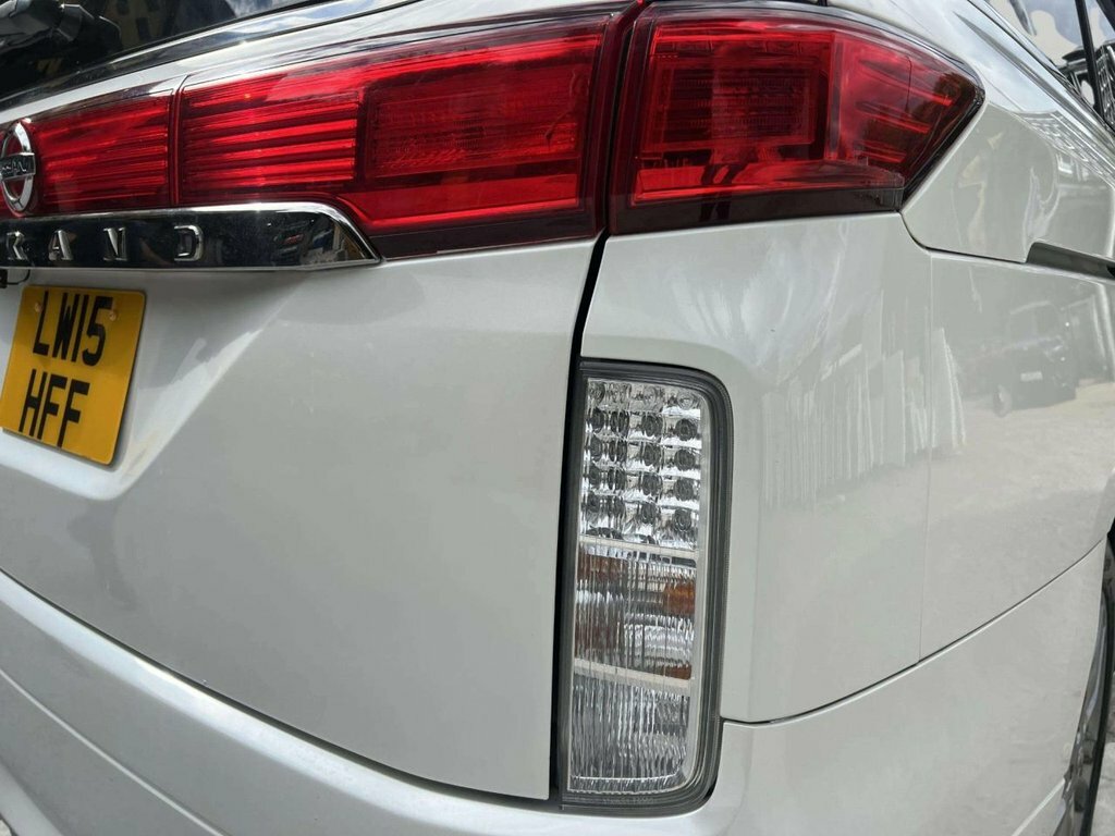 Nissan Elgrand Mpv Black #14