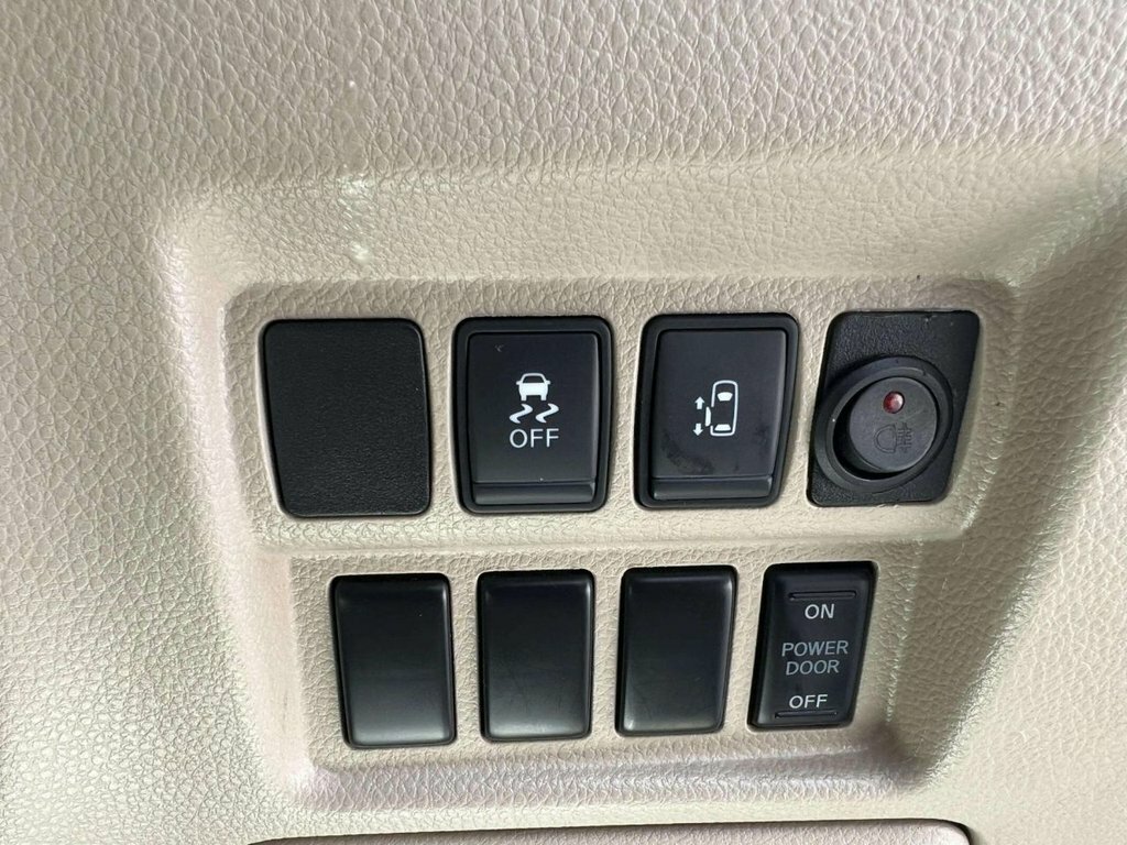 Nissan Elgrand Mpv Black #27