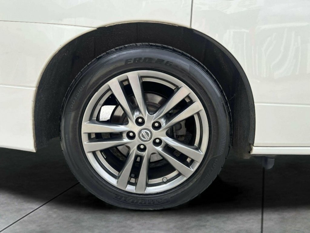 Nissan Elgrand Mpv Black #15