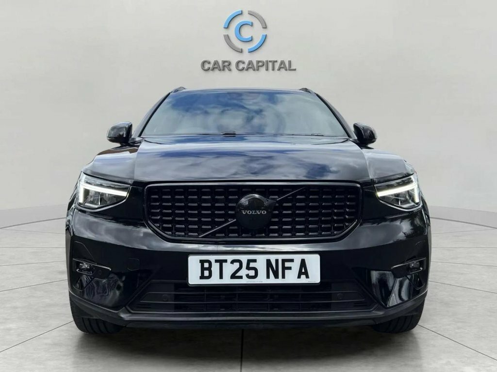 Volvo XC40 2L Plus Black Edition BT25NFA Black #2