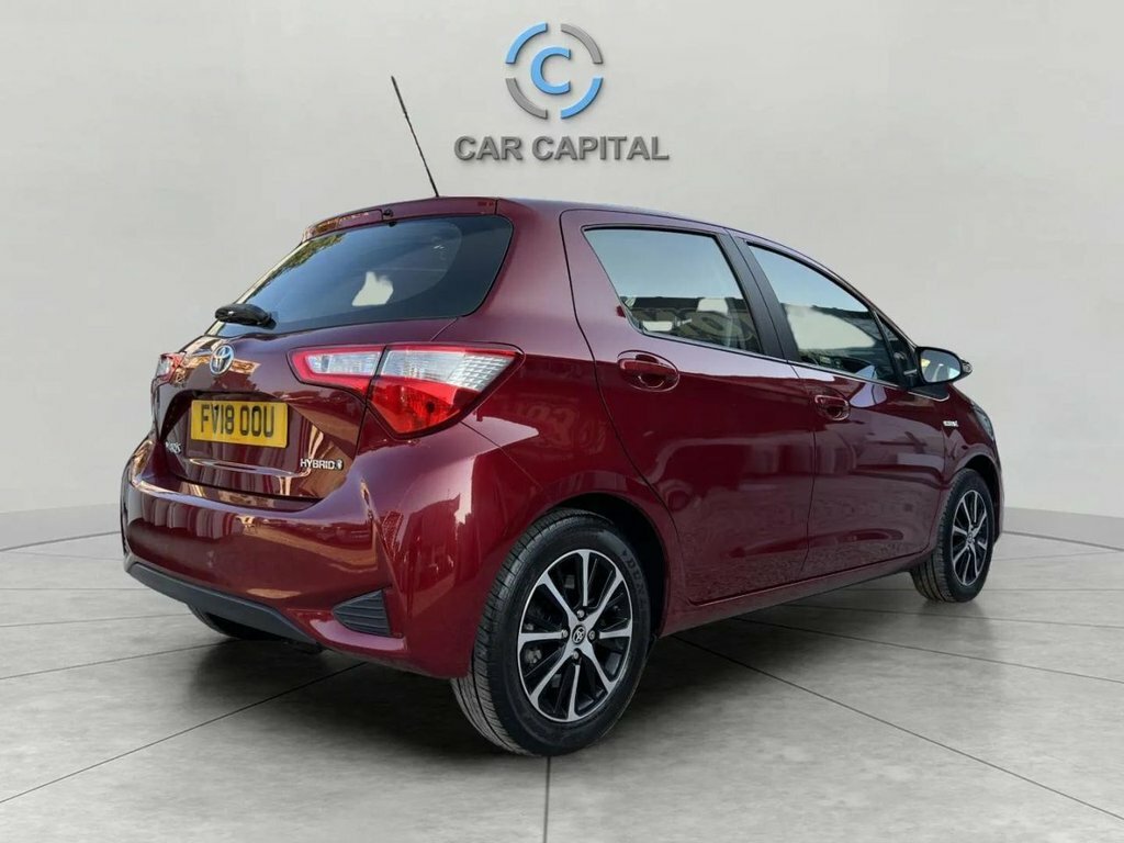 Toyota Yaris 1.5L Icon Tech FV18OOU Red #5