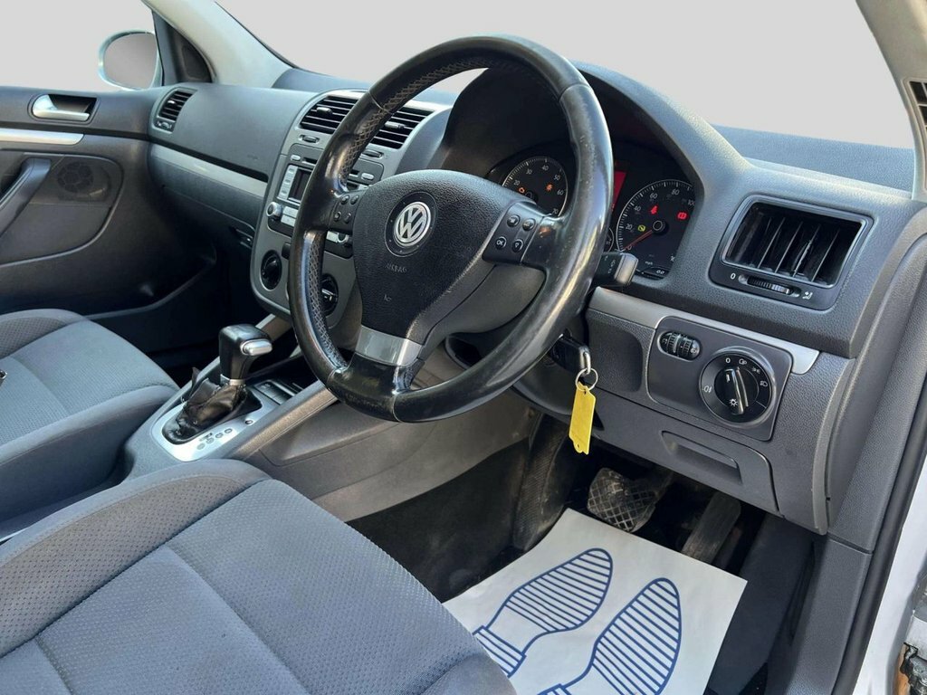 Volkswagen Golf S Red #25