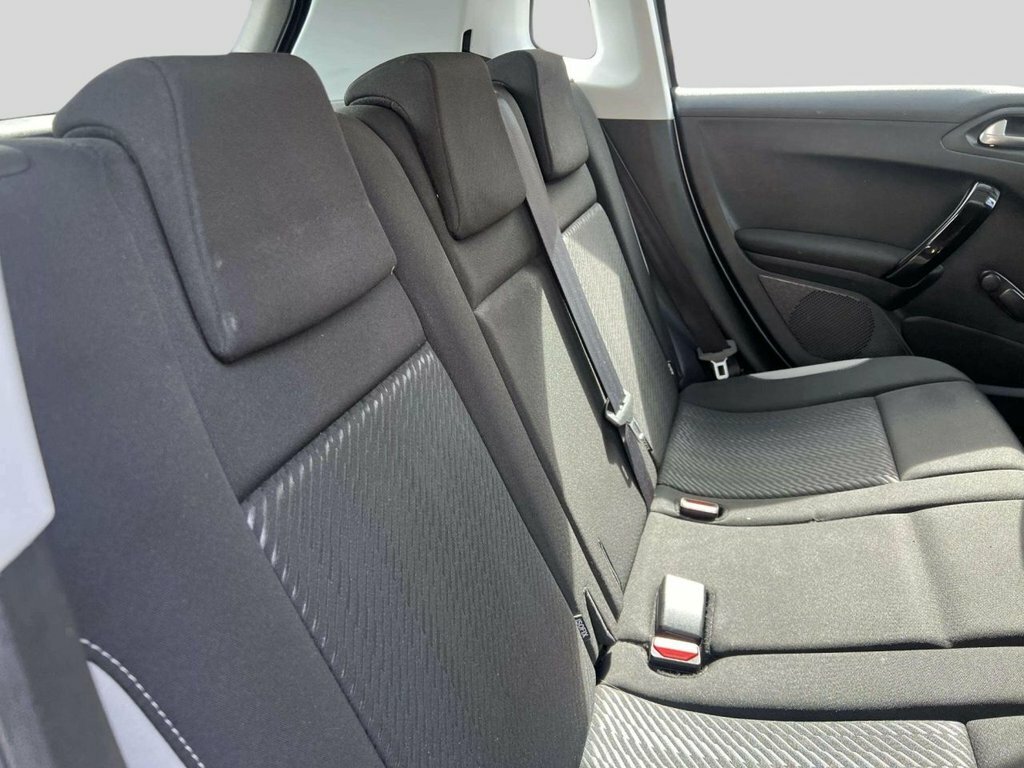 Peugeot 2008 Active Blue #20