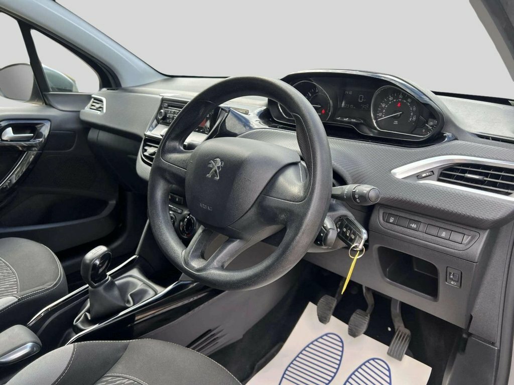 Peugeot 2008 Active Blue #25