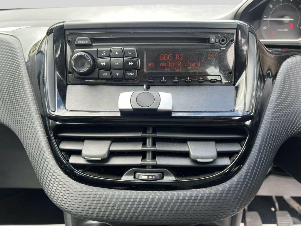 Peugeot 2008 Active Blue #34