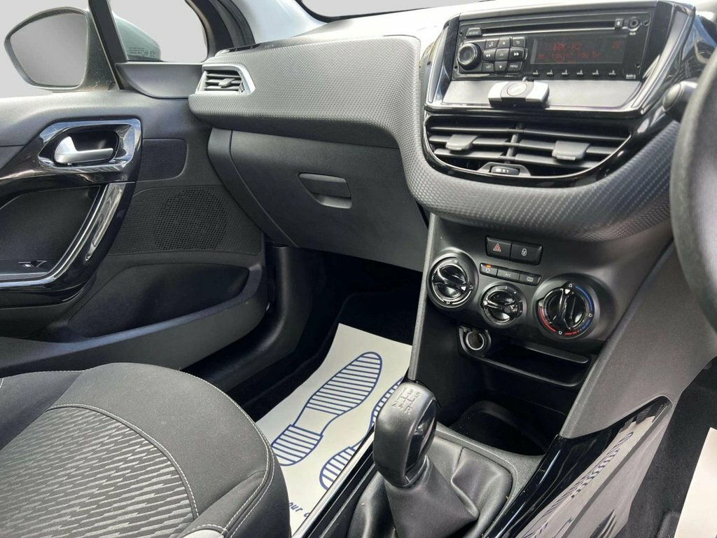 Peugeot 2008 Active Blue #31