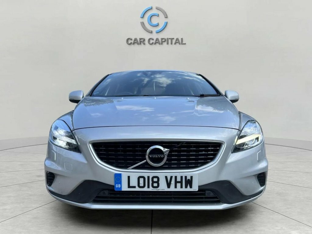 Volvo V40 1.5L R-design LO18VHW Silver #2