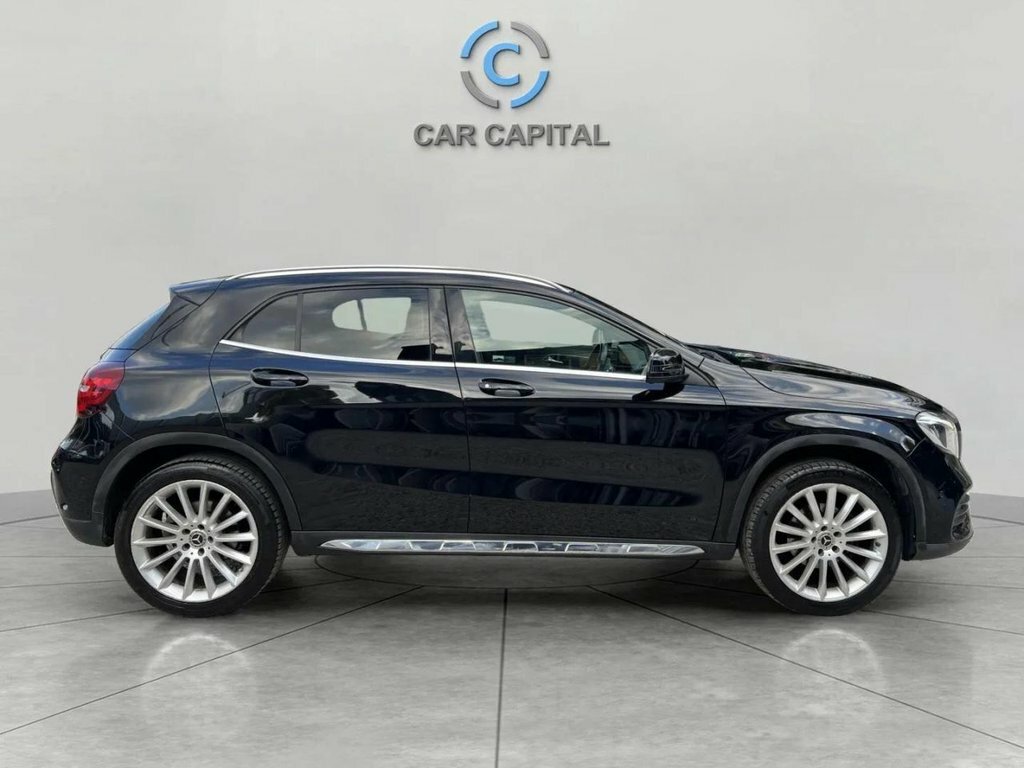 Mercedes-Benz GLA Class 1.6L Amg Line Edition KO69FRC Black #4